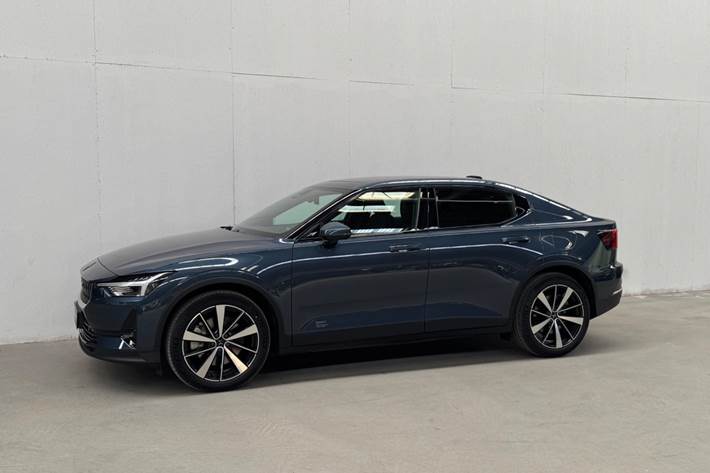 Blå Polestar 2 fra 2022