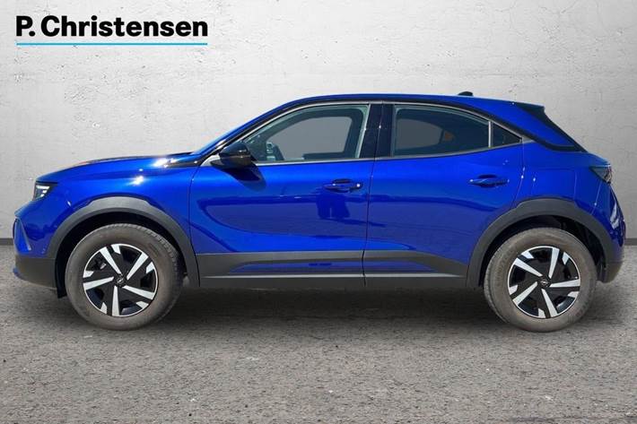 Blå Opel Mokka-e fra 2025