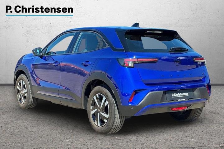 Blå Opel Mokka-e fra 2025