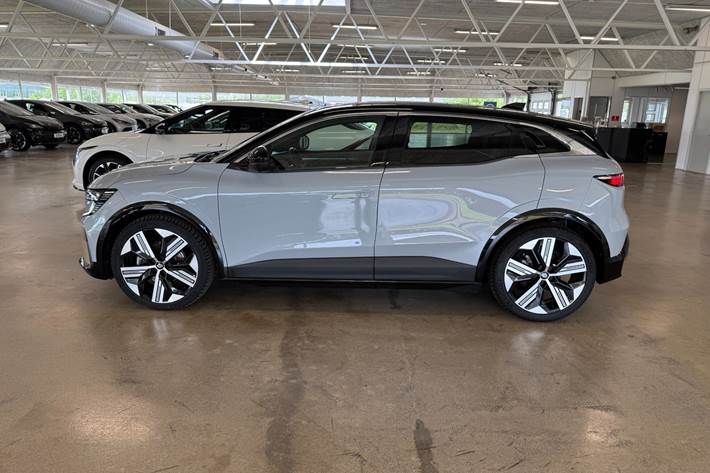 Grå Renault Megane E-Tech fra 2024