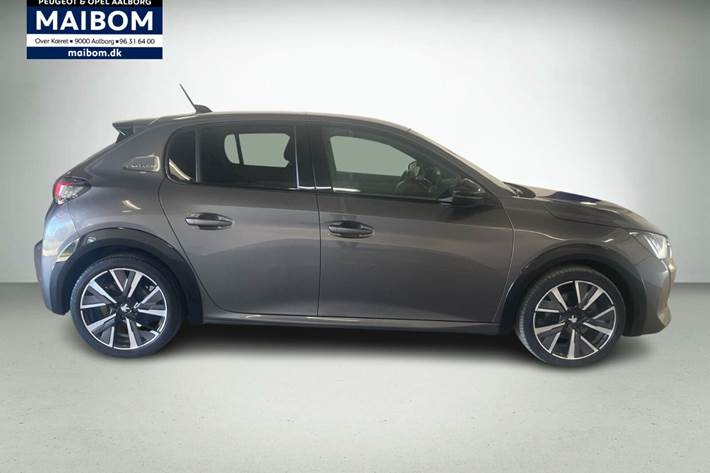 Sølv Peugeot 208 fra 2020