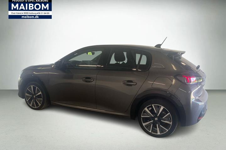 Sølv Peugeot 208 fra 2020