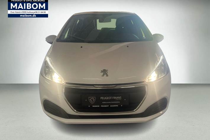 Hvid Peugeot 208 fra 2017
