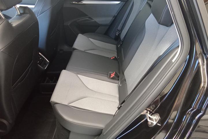Sort Skoda Enyaq fra 2023