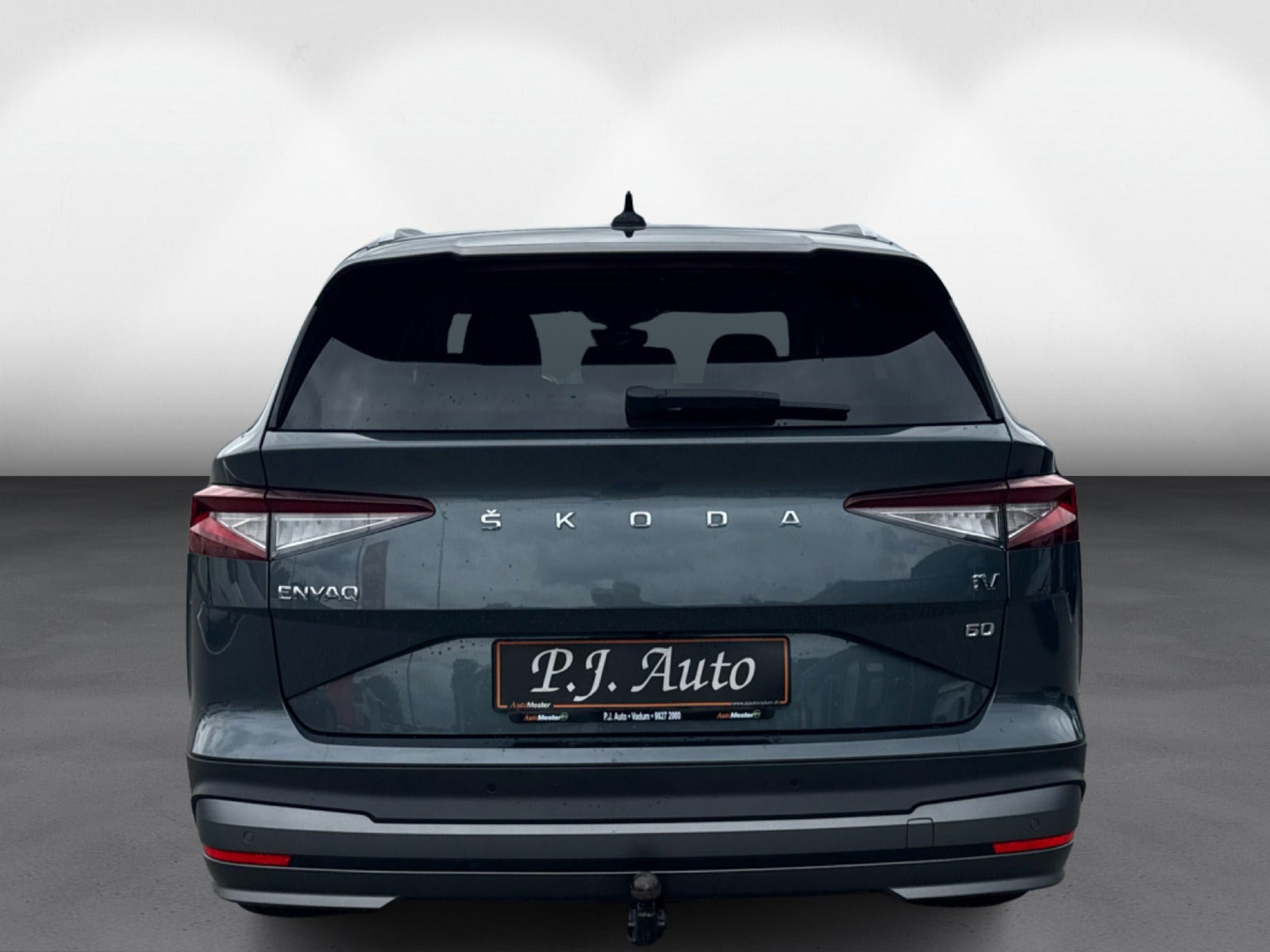 Grå Skoda Enyaq fra 2021
