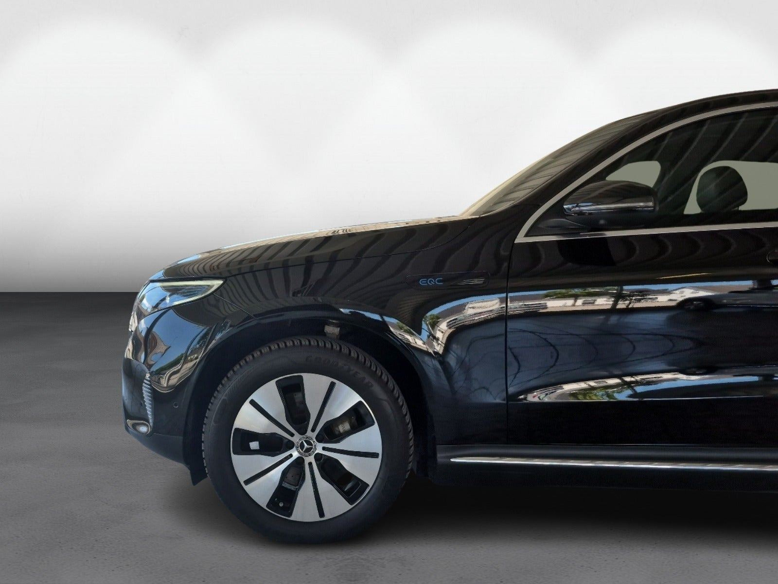 Sort Mercedes EQC400 fra 2020