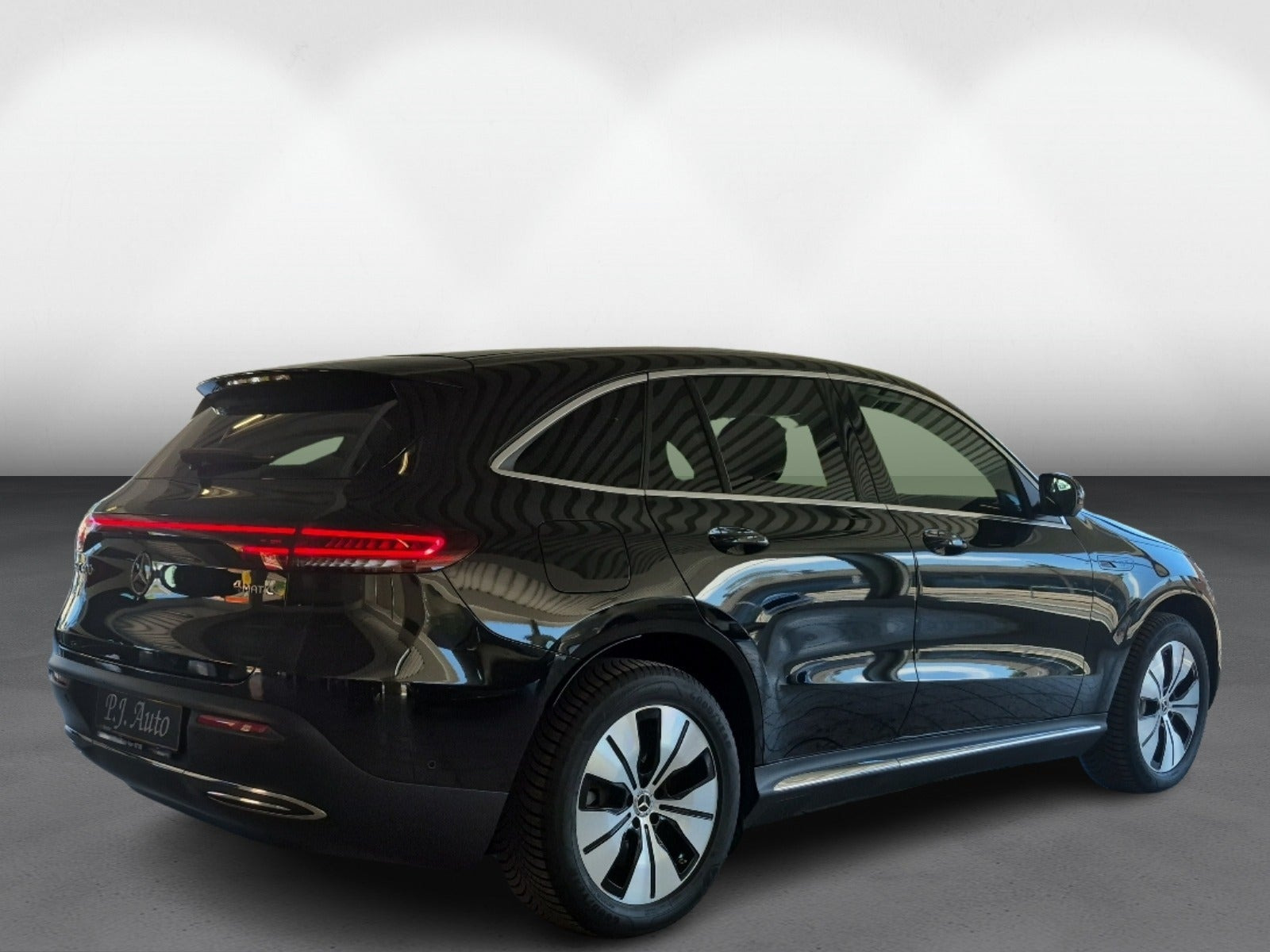 Sort Mercedes EQC400 fra 2020