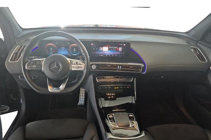 Sort Mercedes EQC400 fra 2020