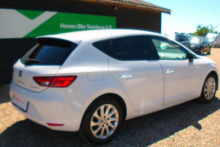 Hvid Seat Leon fra 2016