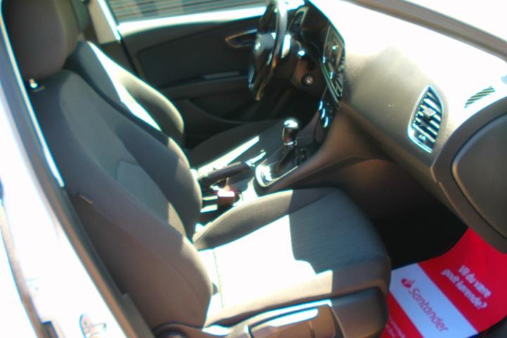Hvid Seat Leon fra 2016
