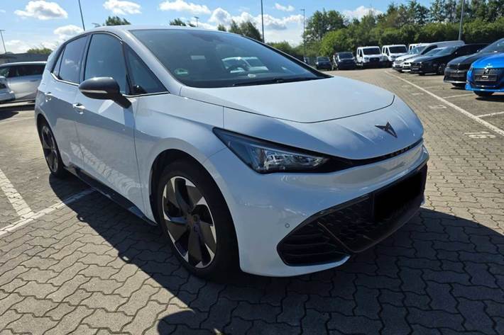 Hvid Cupra Born fra 2023