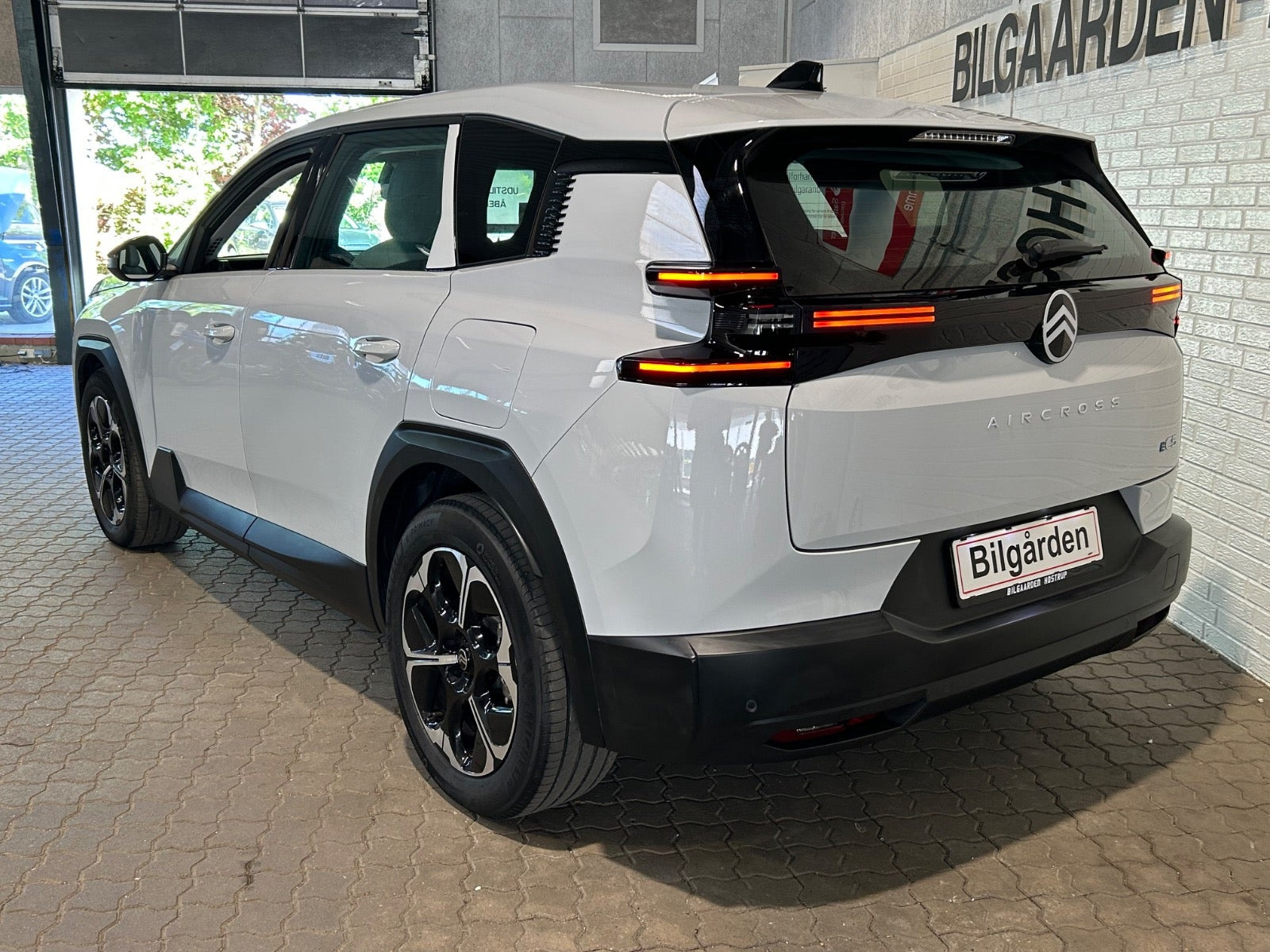 Hvid Citroën ë-C5 Aircross fra 2025