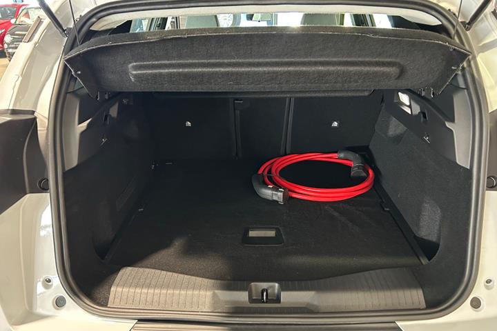 Hvid Citroën ë-C5 Aircross fra 2025 set indefra