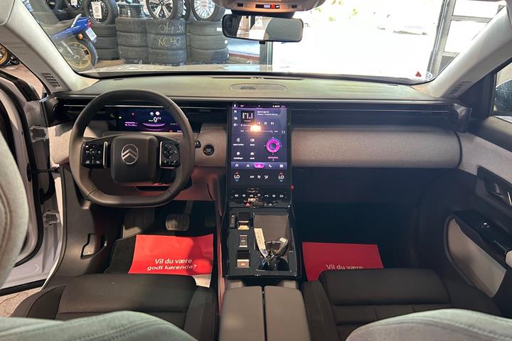 Hvid Citroën ë-C5 Aircross fra 2025