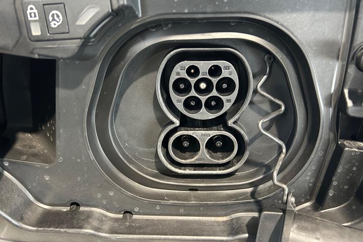 Hvid Citroën ë-C5 Aircross fra 2025