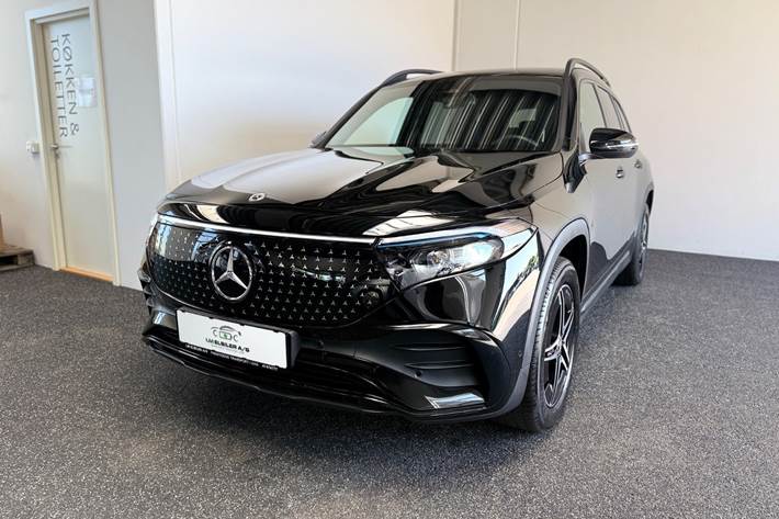 Sort Mercedes EQB250+ fra 2025