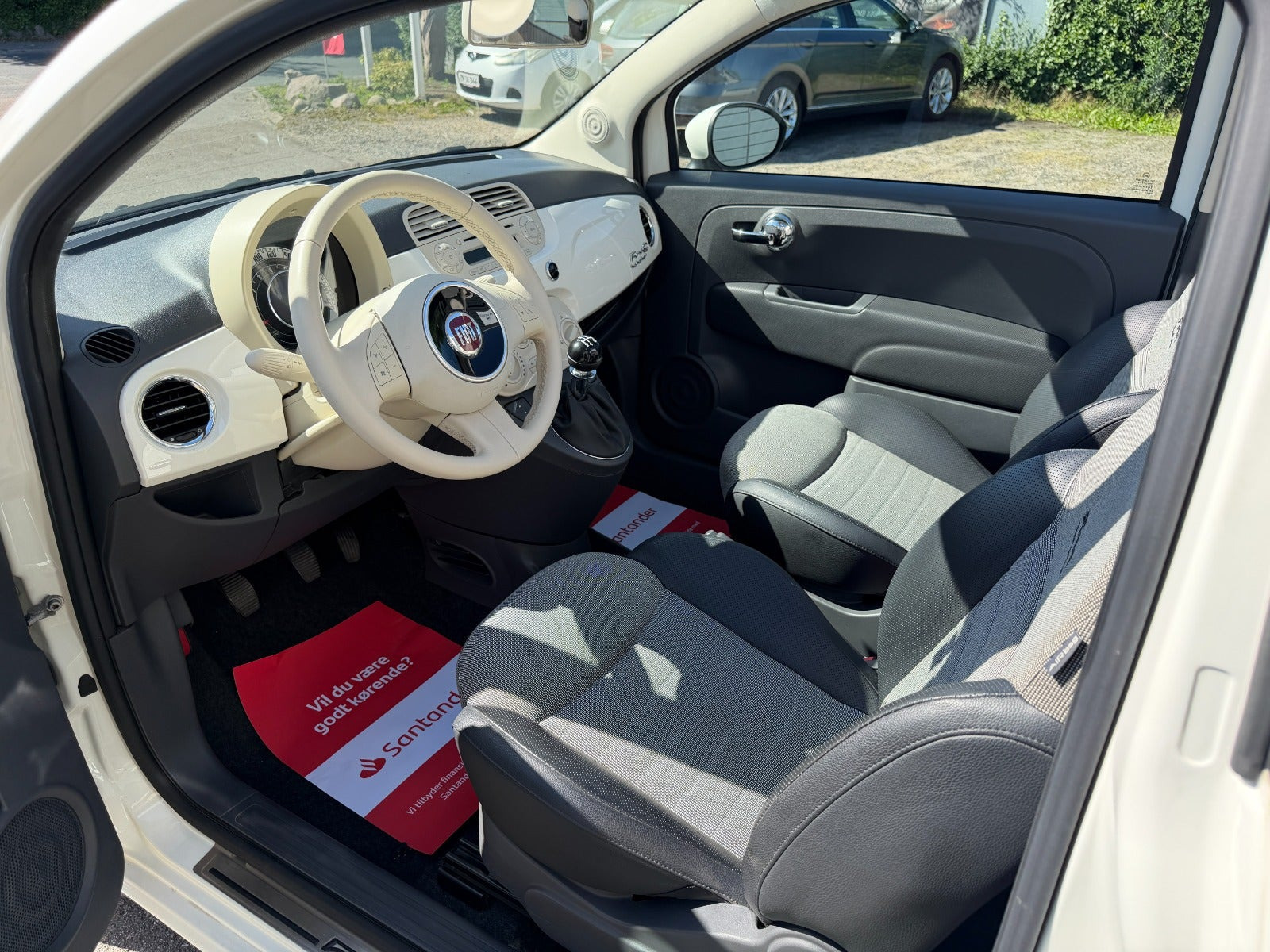 Hvid Fiat 500C fra 2010