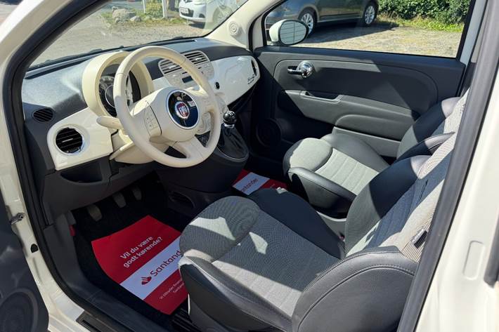Hvid Fiat 500C fra 2010