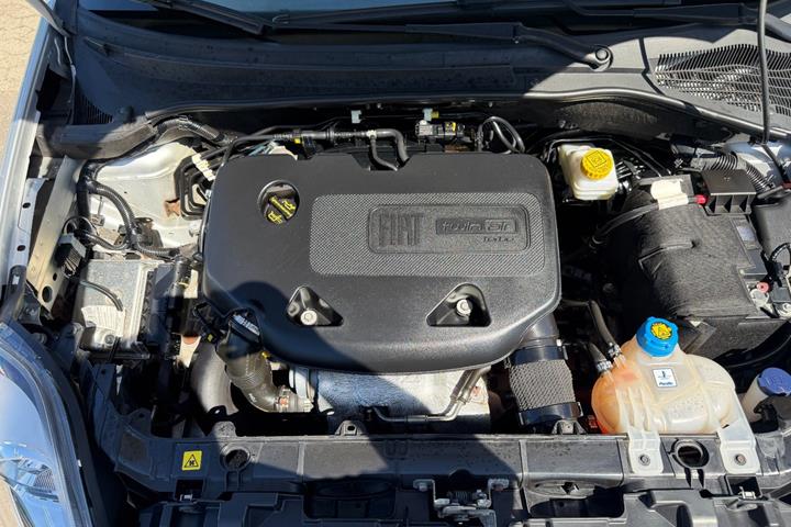 Sølv Fiat Punto fra 2018