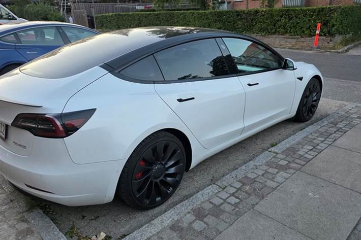 undefined Tesla Model 3 fra 2021