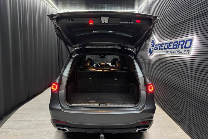 Grå Mercedes GLS400 d fra 2019