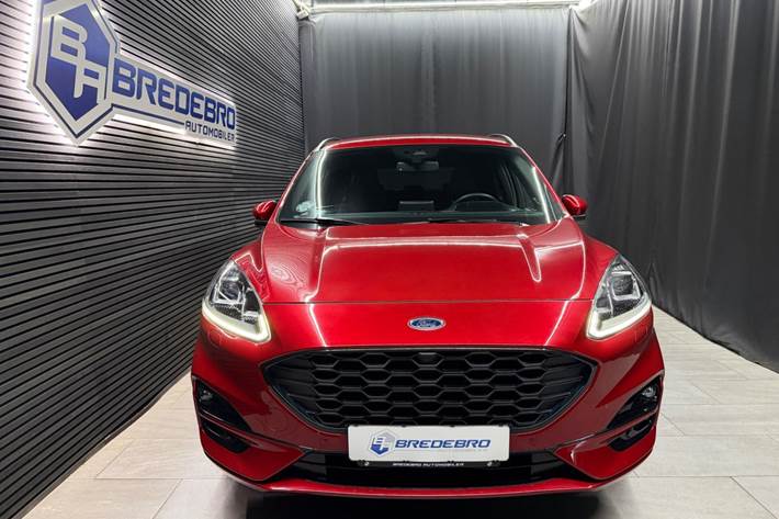 Grå Ford Kuga fra 2020