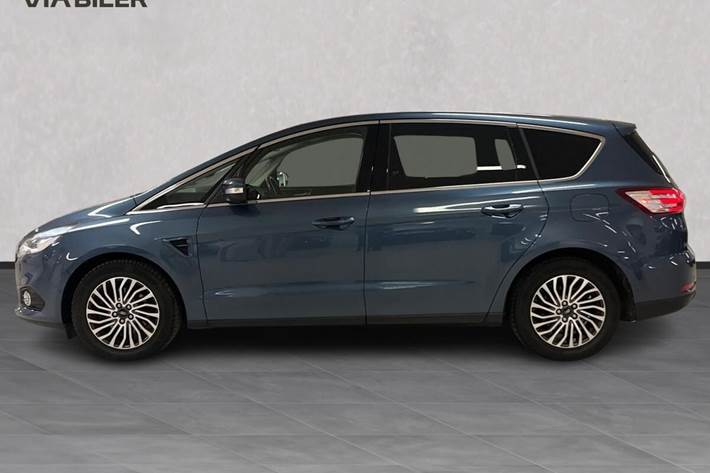 Blå Ford S-MAX fra 2018