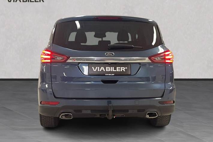 Blå Ford S-MAX fra 2018