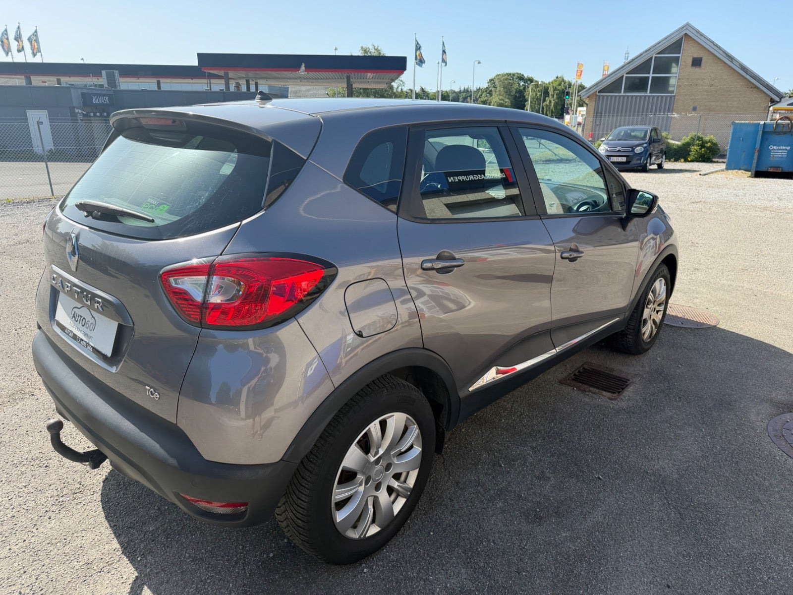 Grå Renault Captur fra 2014