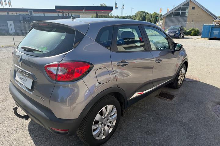 Grå Renault Captur fra 2014