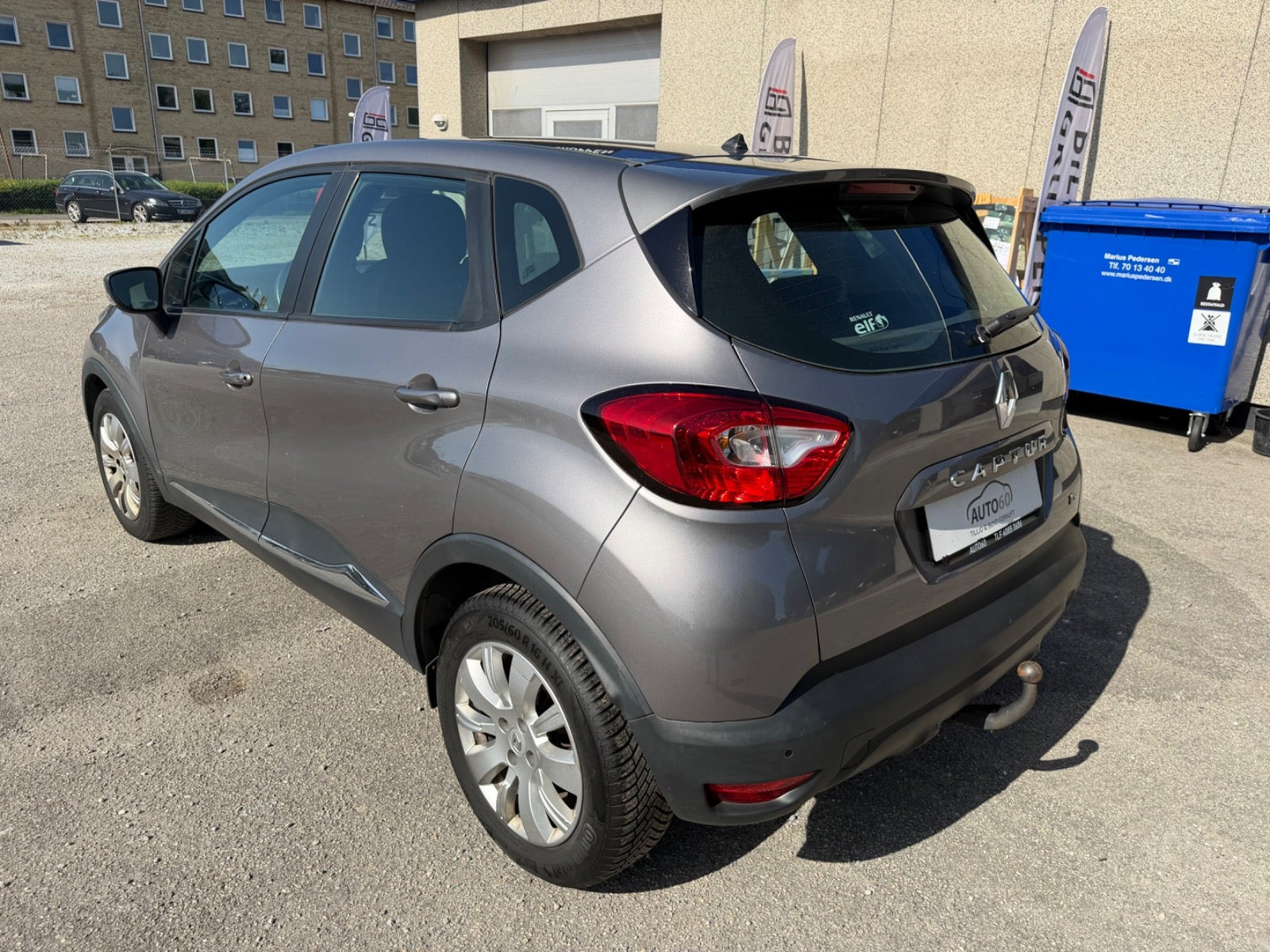 Grå Renault Captur fra 2014