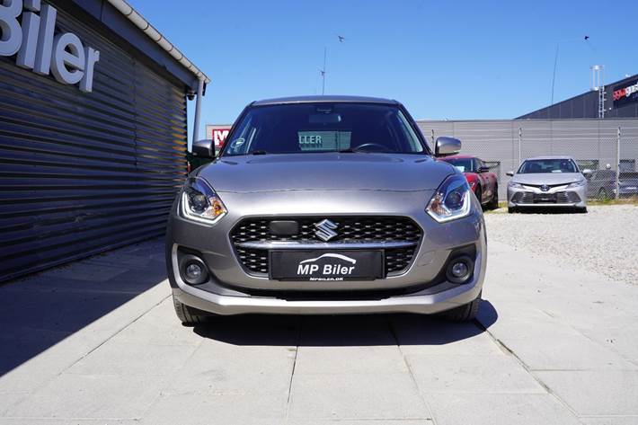 Grå Suzuki Swift fra 2022