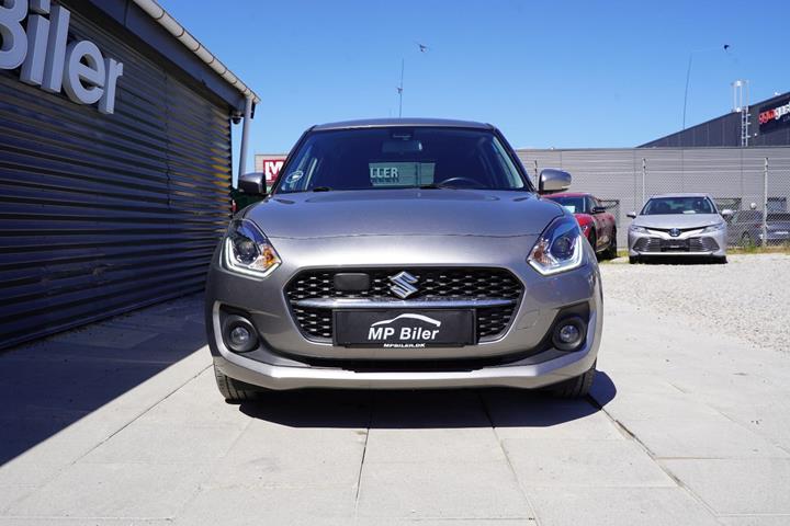 Grå Suzuki Swift fra 2022