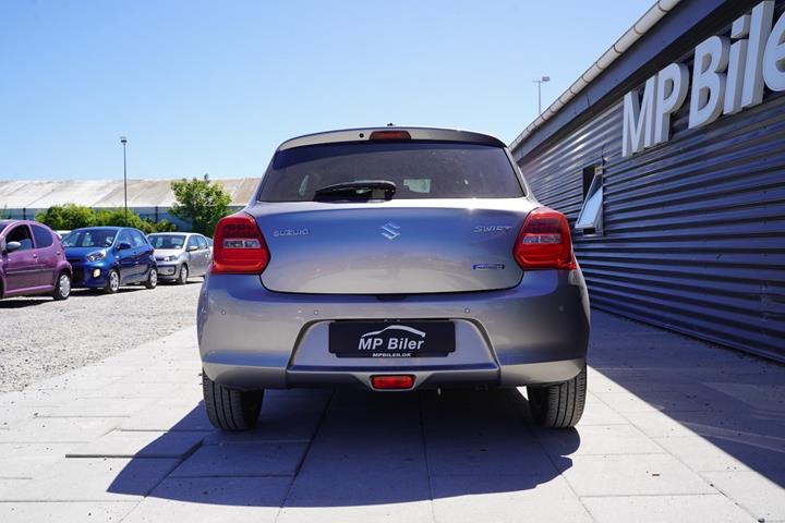Grå Suzuki Swift fra 2022