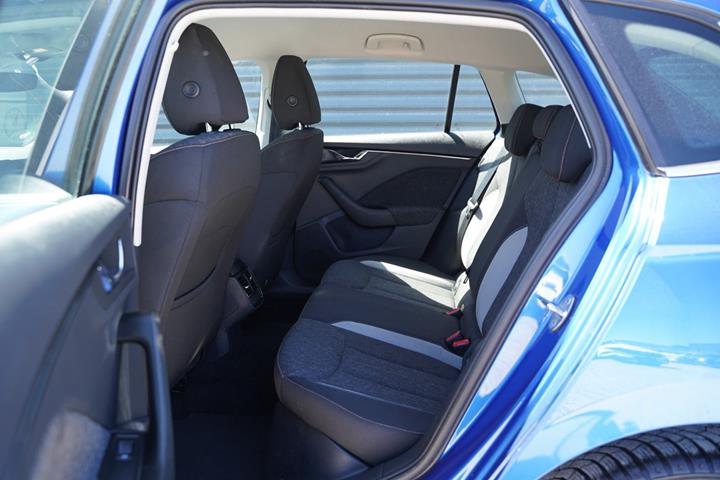 Blå Skoda Scala fra 2021