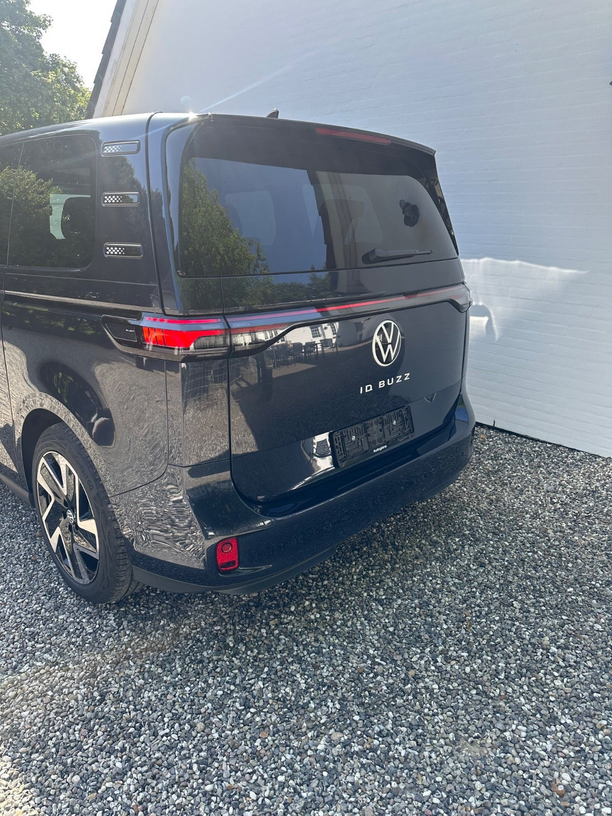 Blå VW ID.Buzz fra 2026
