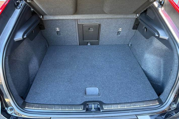 Sort Volvo C40 fra 2024