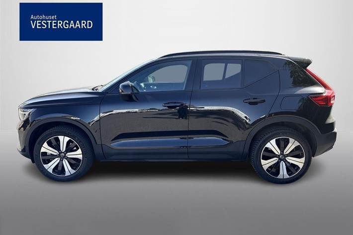 Sort Volvo XC40 fra 2023
