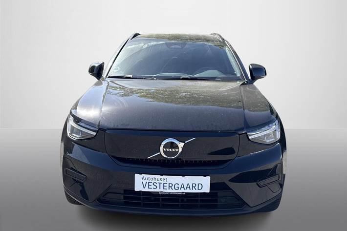 Sort Volvo XC40 fra 2023