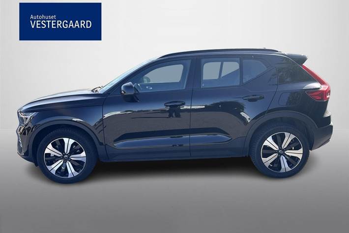 Sort Volvo XC40 fra 2023