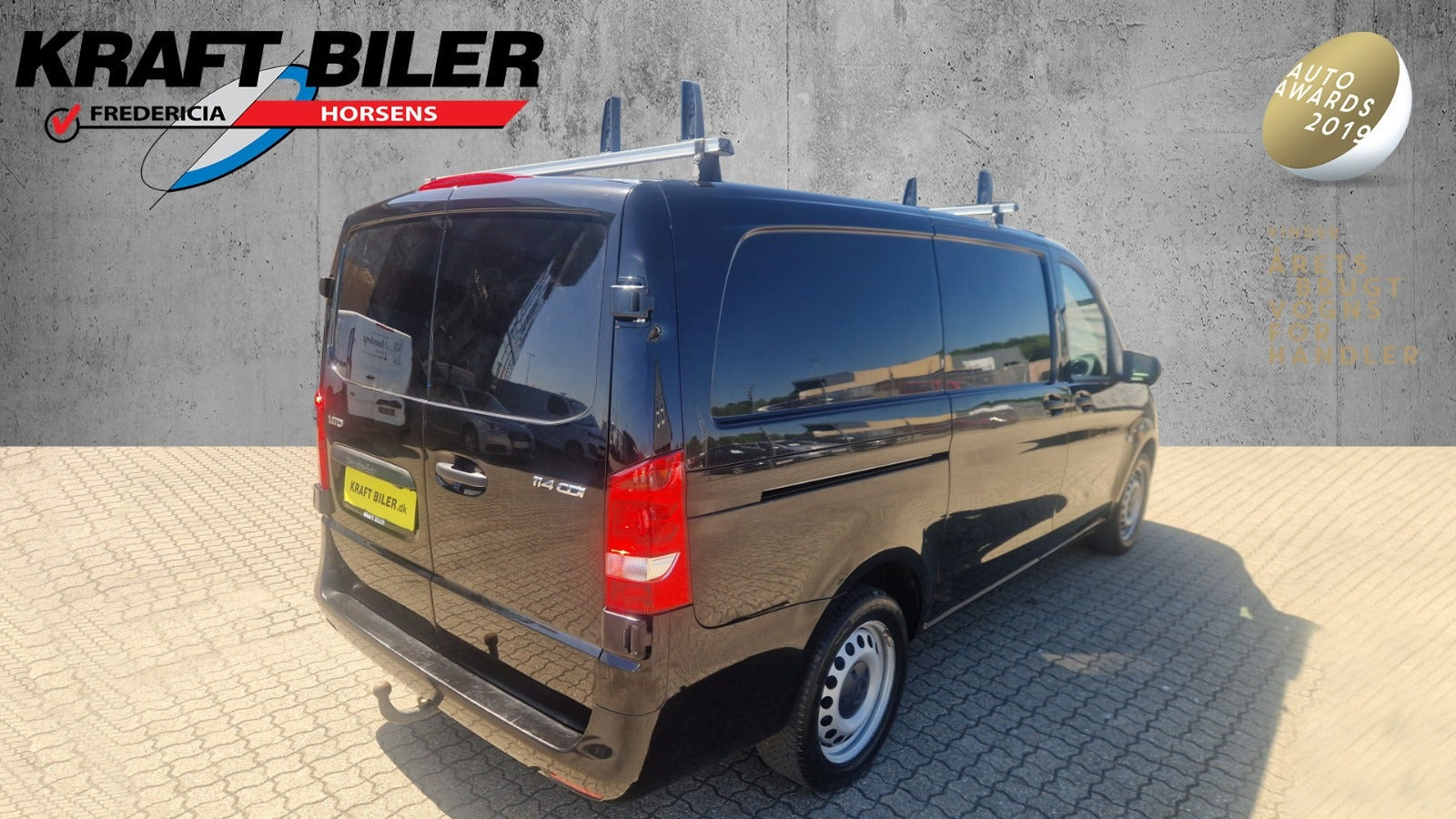 Sort Mercedes Vito 114 fra 2022