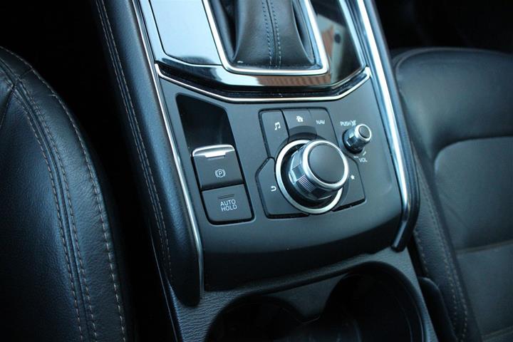 Grå Mazda CX-5 fra 2017