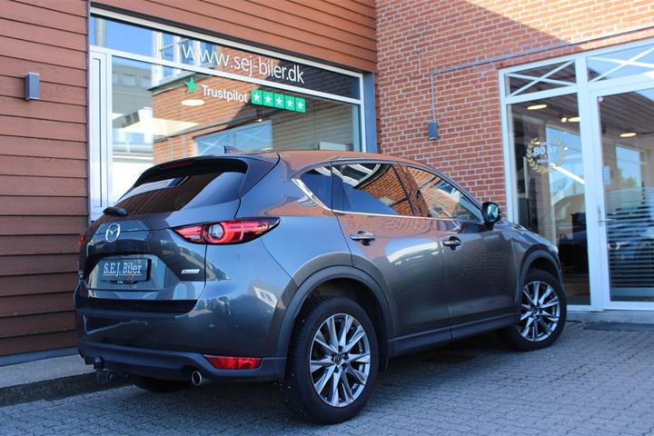 Grå Mazda CX-5 fra 2017