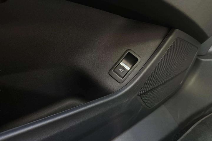 undefined Audi Q4 e-tron fra 2025