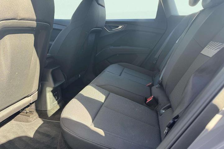 undefined Audi Q4 e-tron fra 2025