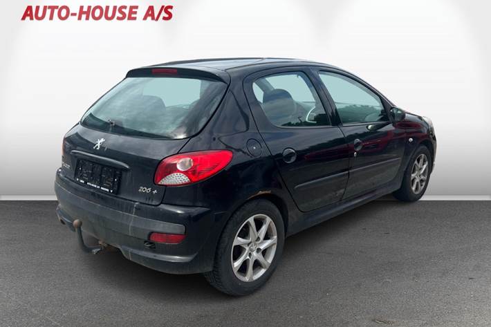 Sort Peugeot 206+ fra 2010