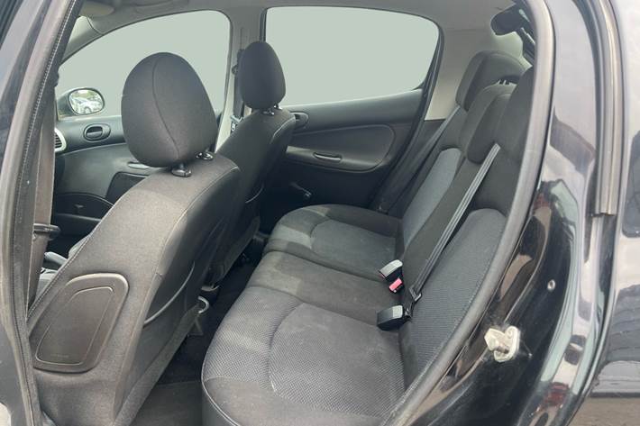 Sort Peugeot 206+ fra 2010