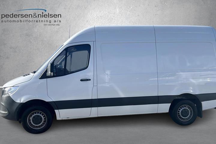 Hvid Mercedes Sprinter fra 2021