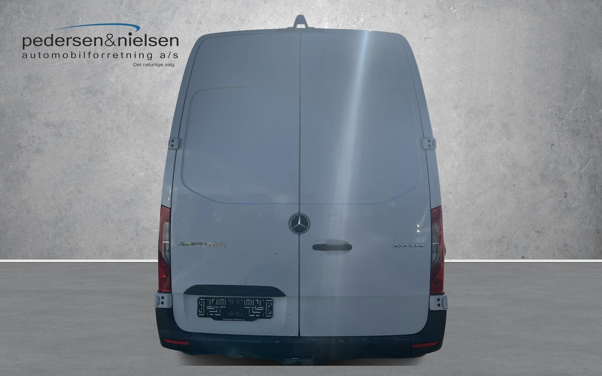 Hvid Mercedes Sprinter fra 2021