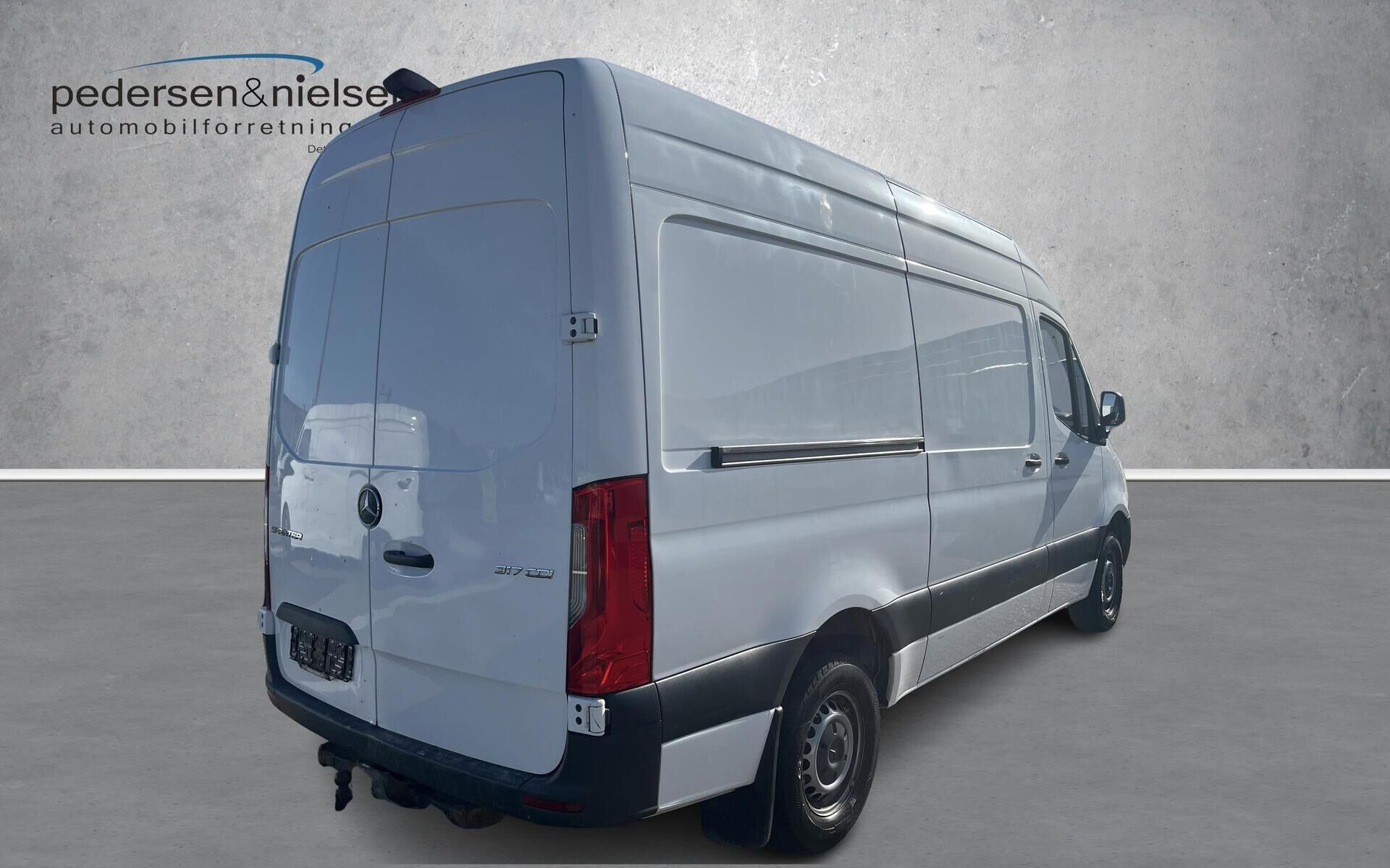 Hvid Mercedes Sprinter fra 2021